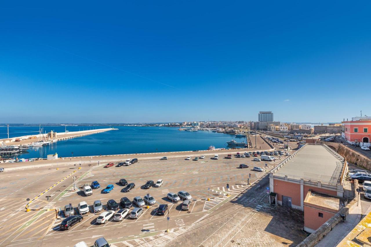Una Finestra Sul Porto By Barbarhouse Gallipoli Ngoại thất bức ảnh